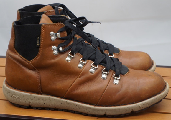 Danner Other - Danner Vertigo 917 Boot . Light Brown . Size 13